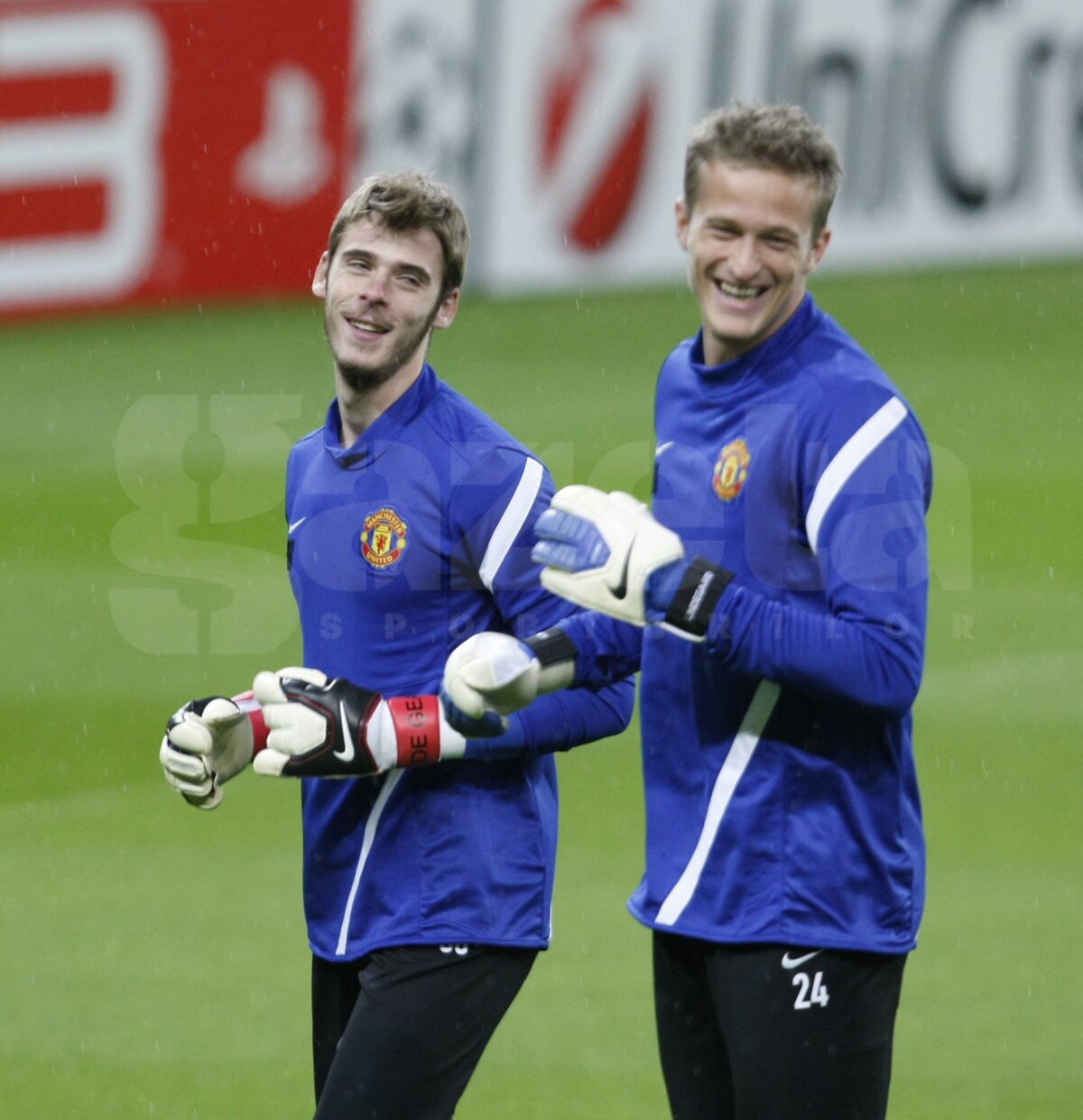 ﻿FOTO Manchester s-a antrenat pe o ploaie torenţială » Le-am băgat frigul în oase