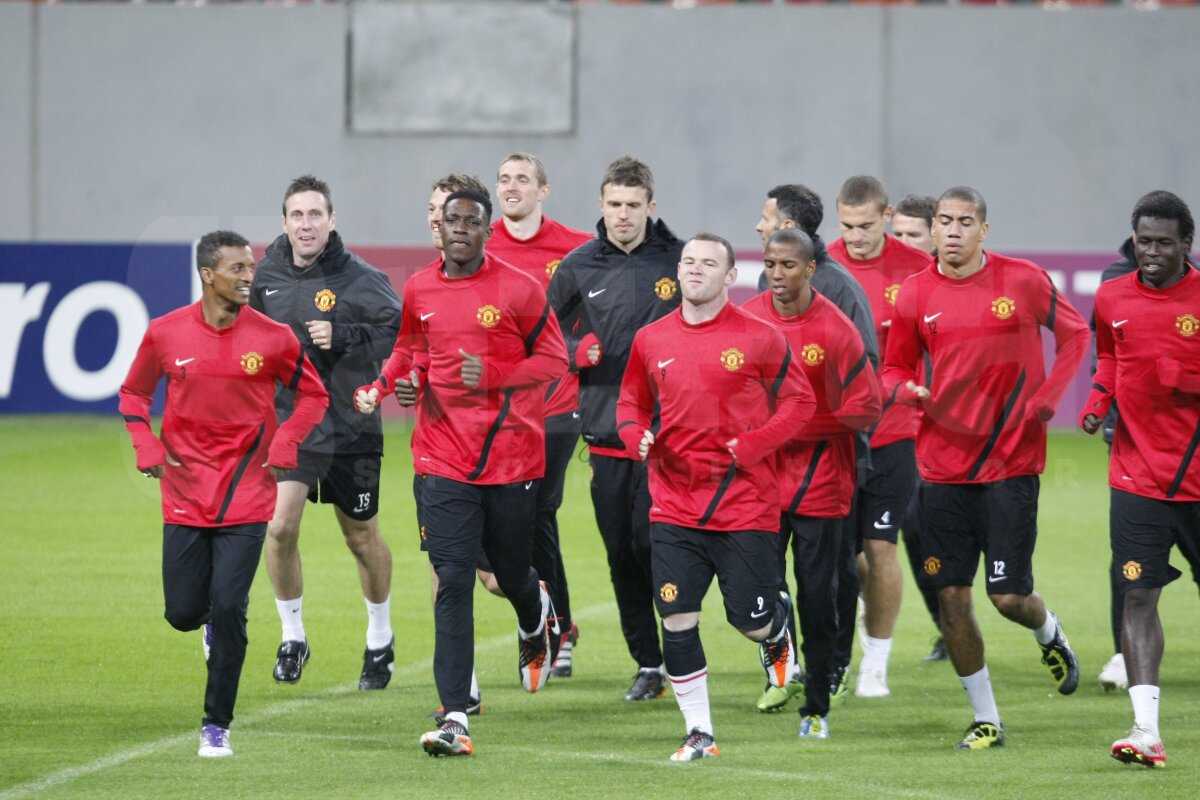 ﻿FOTO Manchester s-a antrenat pe o ploaie torenţială » Le-am băgat frigul în oase