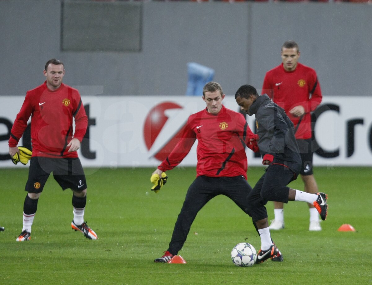 ﻿FOTO Manchester s-a antrenat pe o ploaie torenţială » Le-am băgat frigul în oase