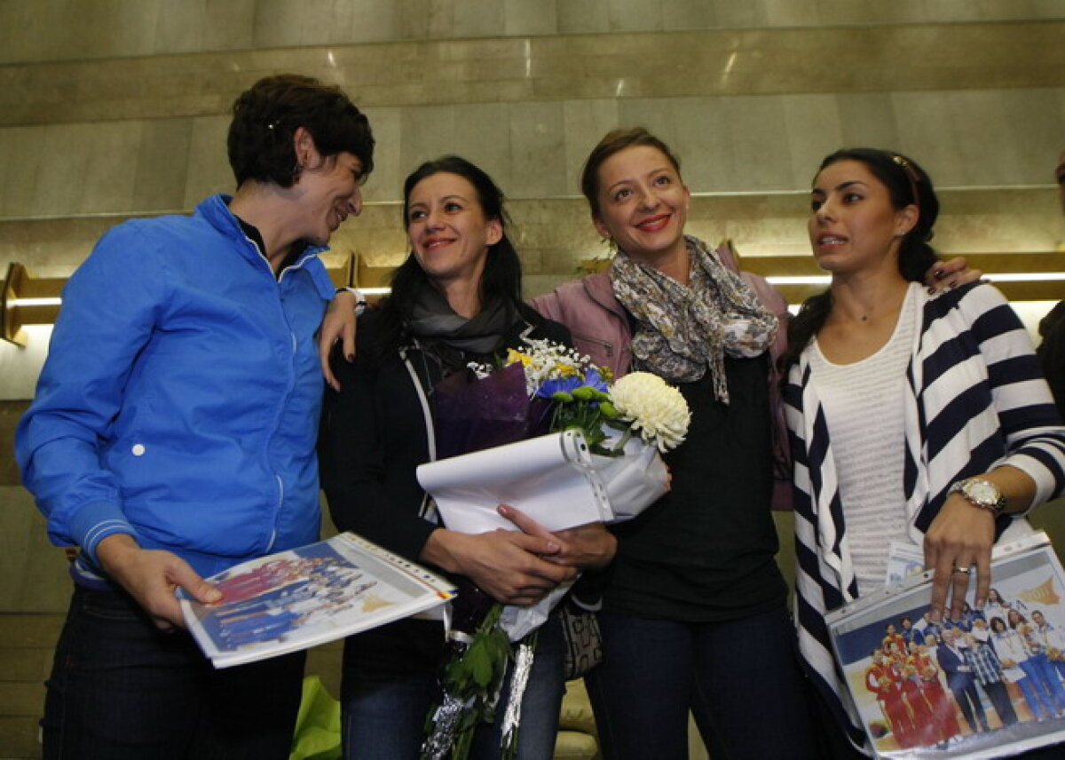 GALERIE FOTO Campioanele mondiale de la spadă s-au întors acasă