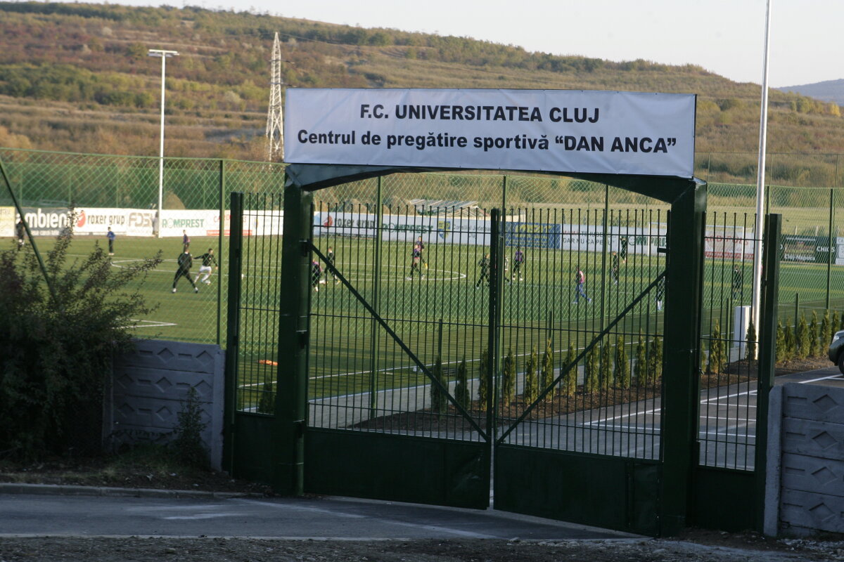 GALERIE FOTO ”U” şi-a inaugurat ieri baza de pregătire de un milion de euro