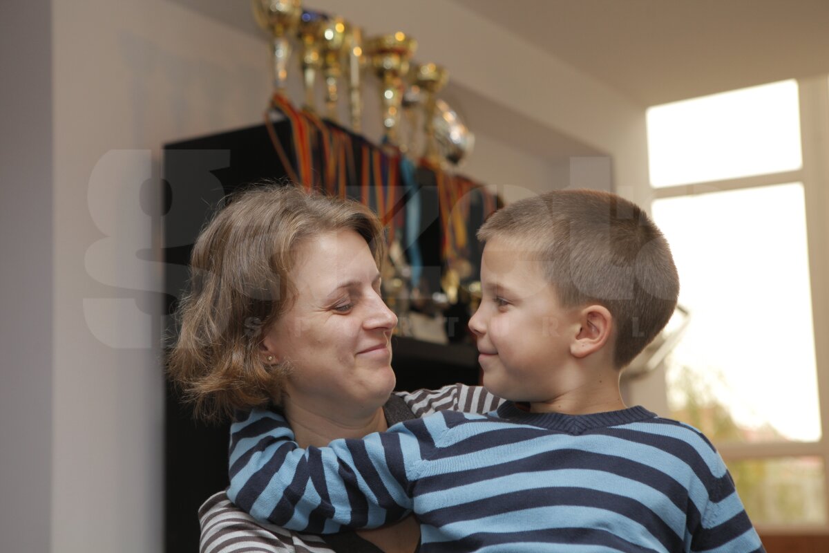 Gazeta l-a vizitat acasă pe David Gavrilescu, proaspăt vicecampion european la şah, categoria 8 ani » Creierul de argint