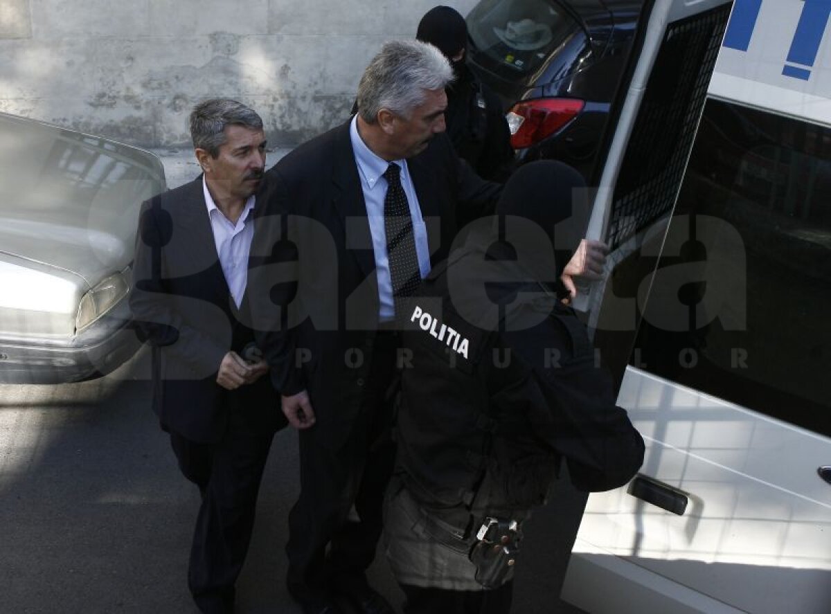 FOTO EXCLUSIV » Justiţia a decis: Avram şi Ţerbea rămîn în arest încă 60 de zile