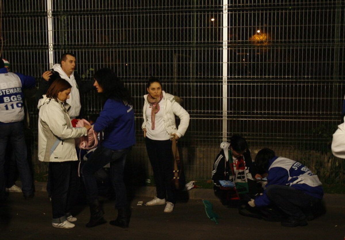 FOTO Ultraşii polonezi s-au bătut cu badigarzii pe National Arena. Un cameraman a lovit un angajat BGS