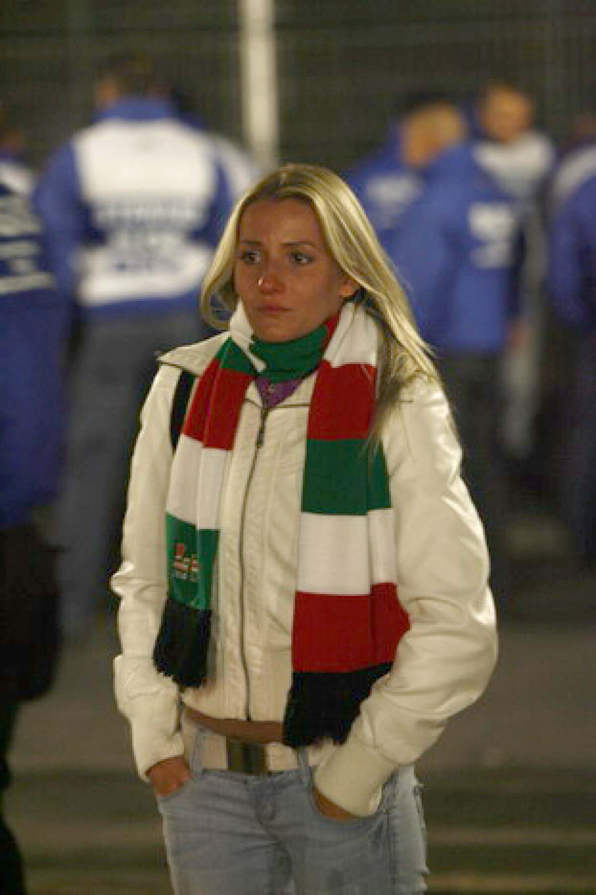 FOTO Ultraşii polonezi s-au bătut cu badigarzii pe National Arena. Un cameraman a lovit un angajat BGS