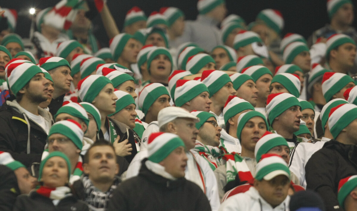 FOTO Un polonez şi-a pierdut cîteva degete după ce i-a explodat o petardă în mînă