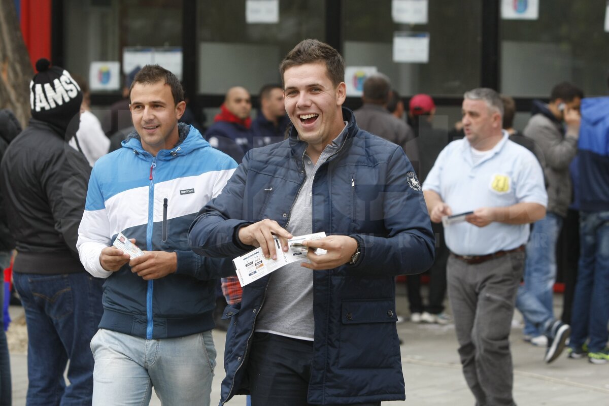 FOTO Steaua nu poate opri o invazie rapidistă pe Arena Naţională! Ce spune Jandarmeria