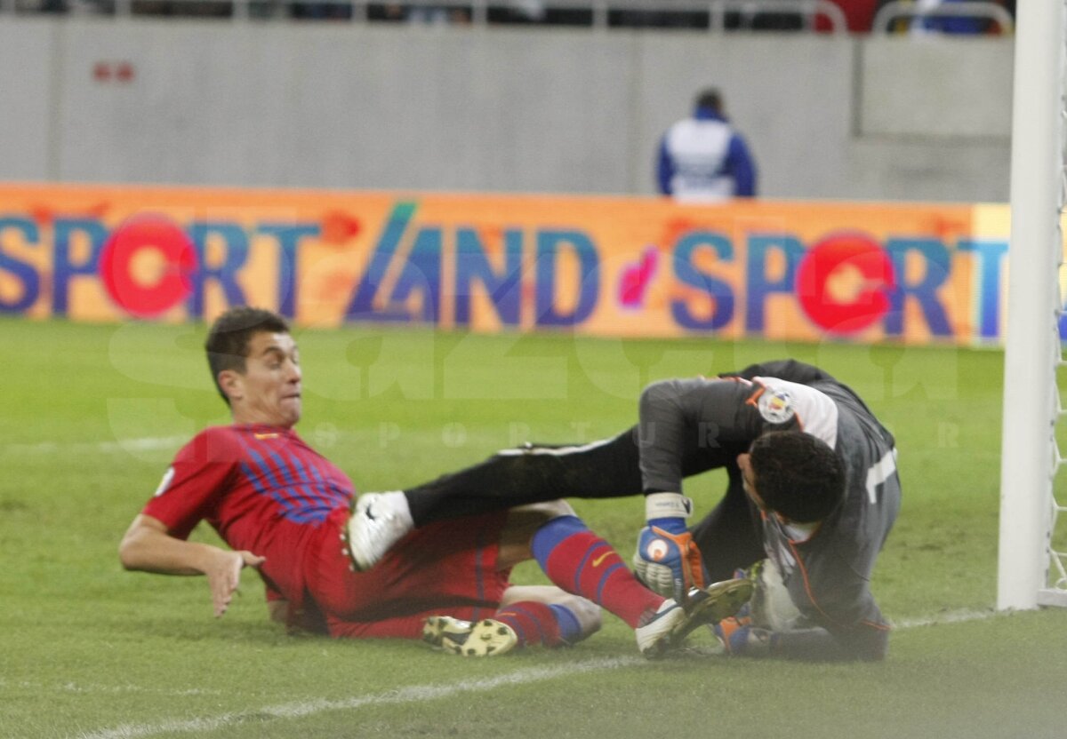 FOTO Bătaie generală la Steaua - Rapid. Prepeliţă şi Alexa au fost eliminaţi!