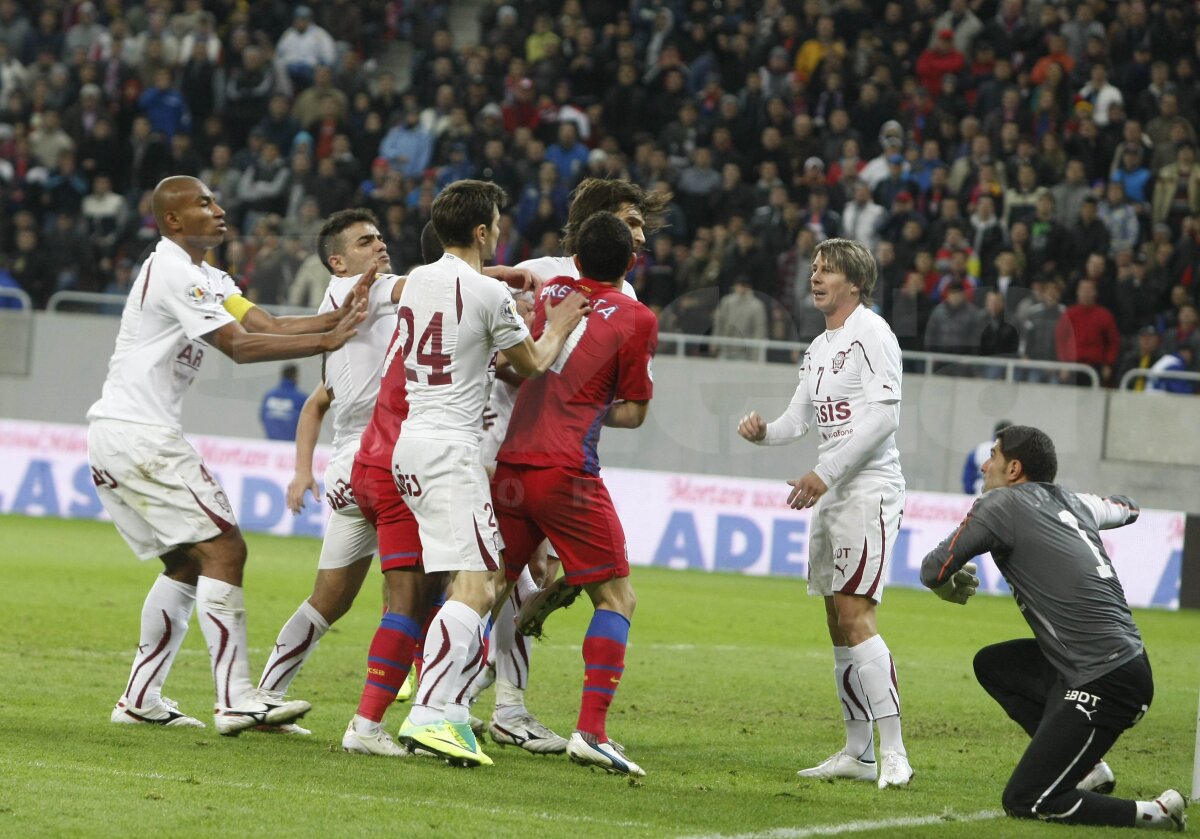 FOTO Bătaie generală la Steaua - Rapid. Prepeliţă şi Alexa au fost eliminaţi!