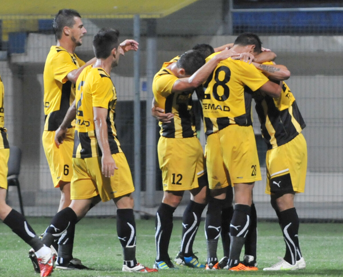 VIDEO Gaz Metan, Oţelul, Pandurii şi Dinamo sînt în "sferturile" Cupei. Vezi meciurile de azi!