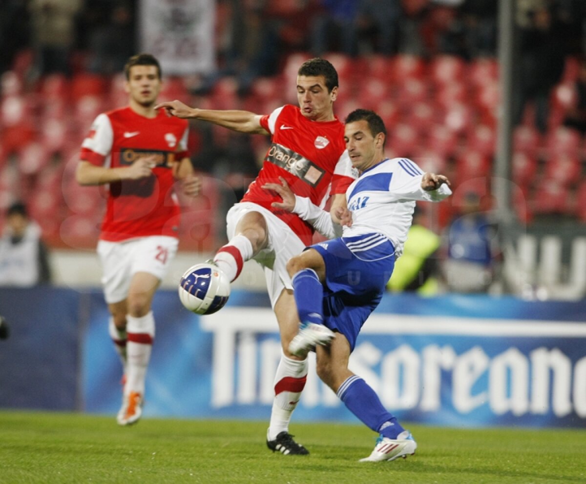 Dinamo se califică în "sferturile" Cupei după 5-0 cu Gaz Metan Severin