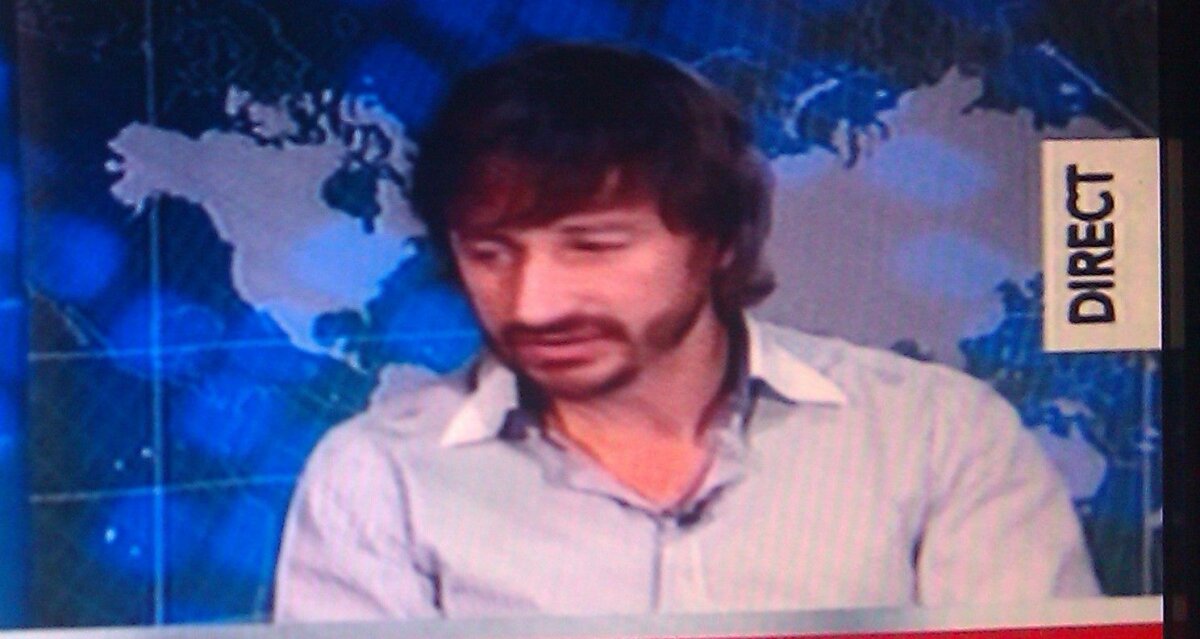 Schimbare şocantă de look a unui om de fotbal. Îl recunoşti?