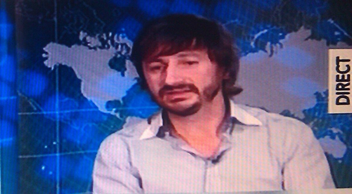 Schimbare şocantă de look a unui om de fotbal. Îl recunoşti?