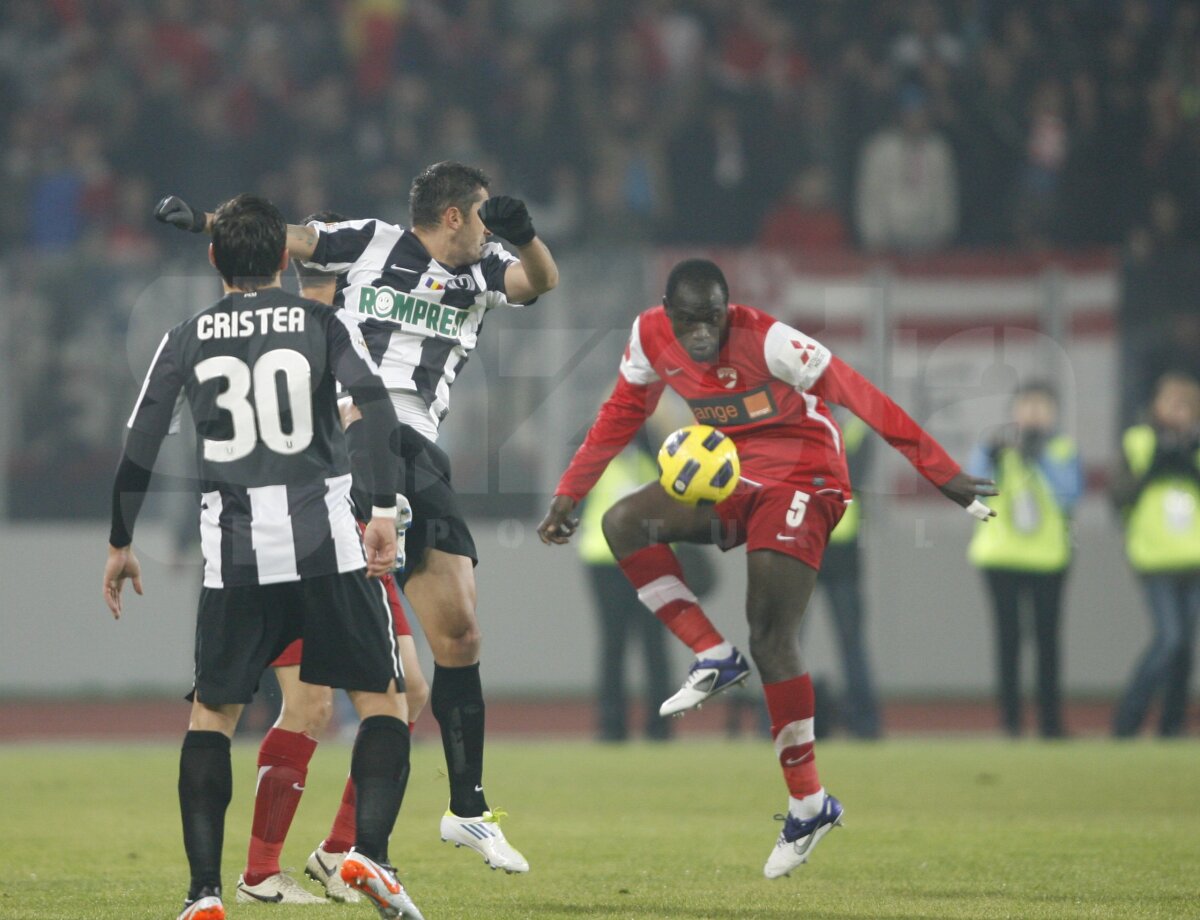 FOTO Cronica de la U Cluj - Dinamo 0-0:  "Fraţi de sînge"