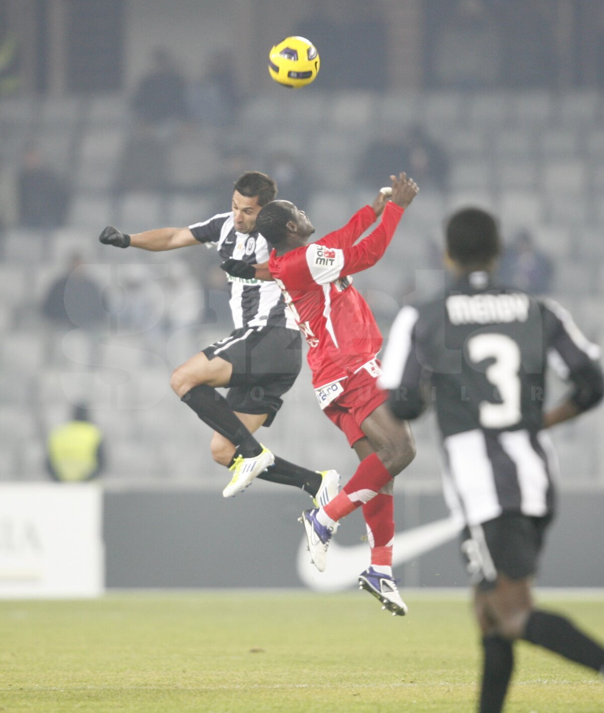 FOTO Cronica de la U Cluj - Dinamo 0-0:  "Fraţi de sînge"