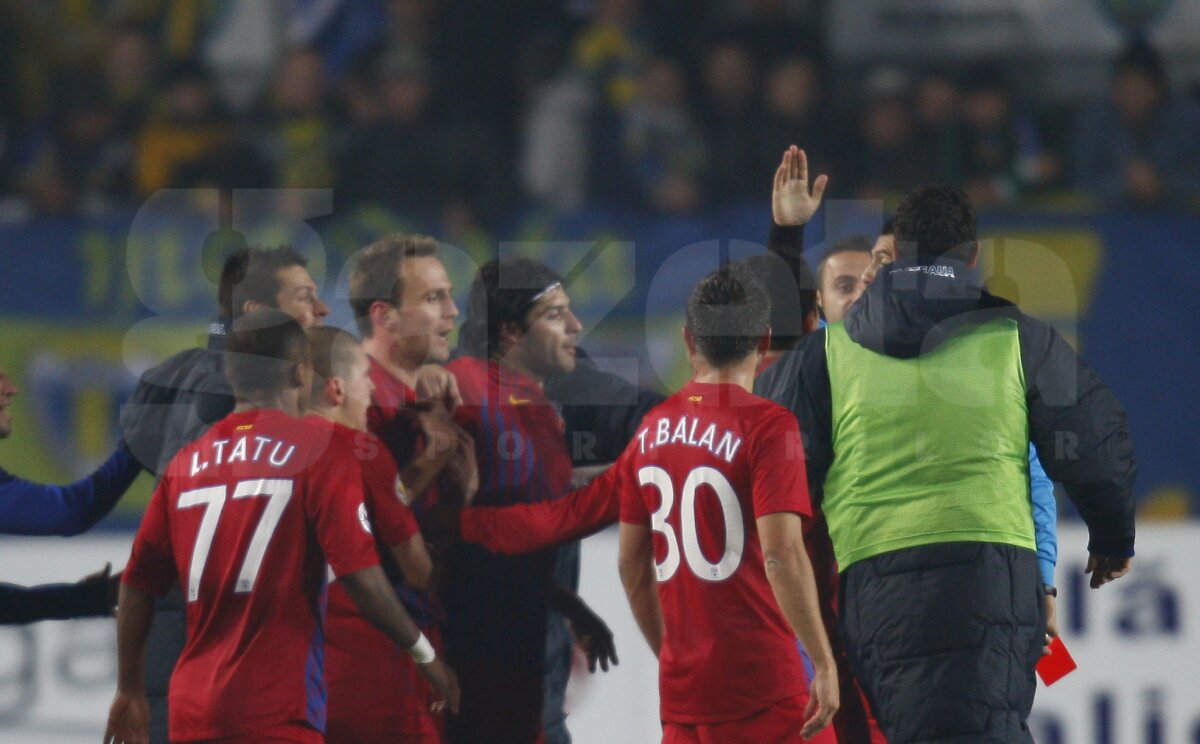 Cronica unui meci tragic Petrolul - Steaua 0-2, suspendat în minutul 45 » Marea irascibilitate