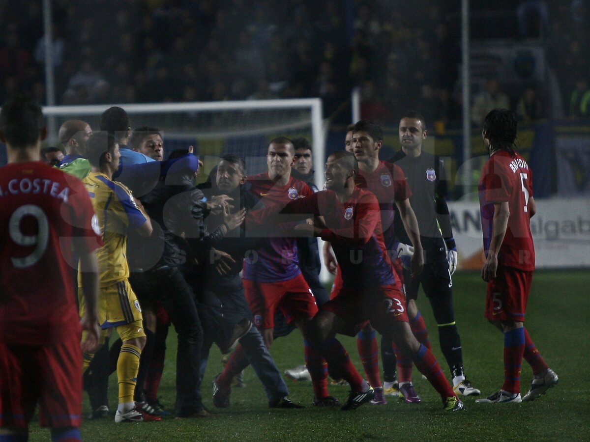 Cronica unui meci tragic Petrolul - Steaua 0-2, suspendat în minutul 45 » Marea irascibilitate