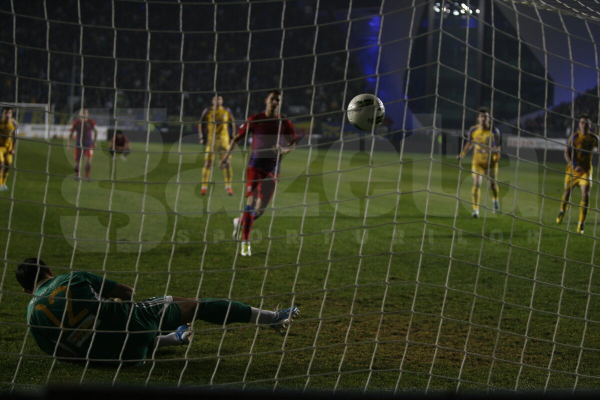 Cronica unui meci tragic Petrolul - Steaua 0-2, suspendat în minutul 45 » Marea irascibilitate