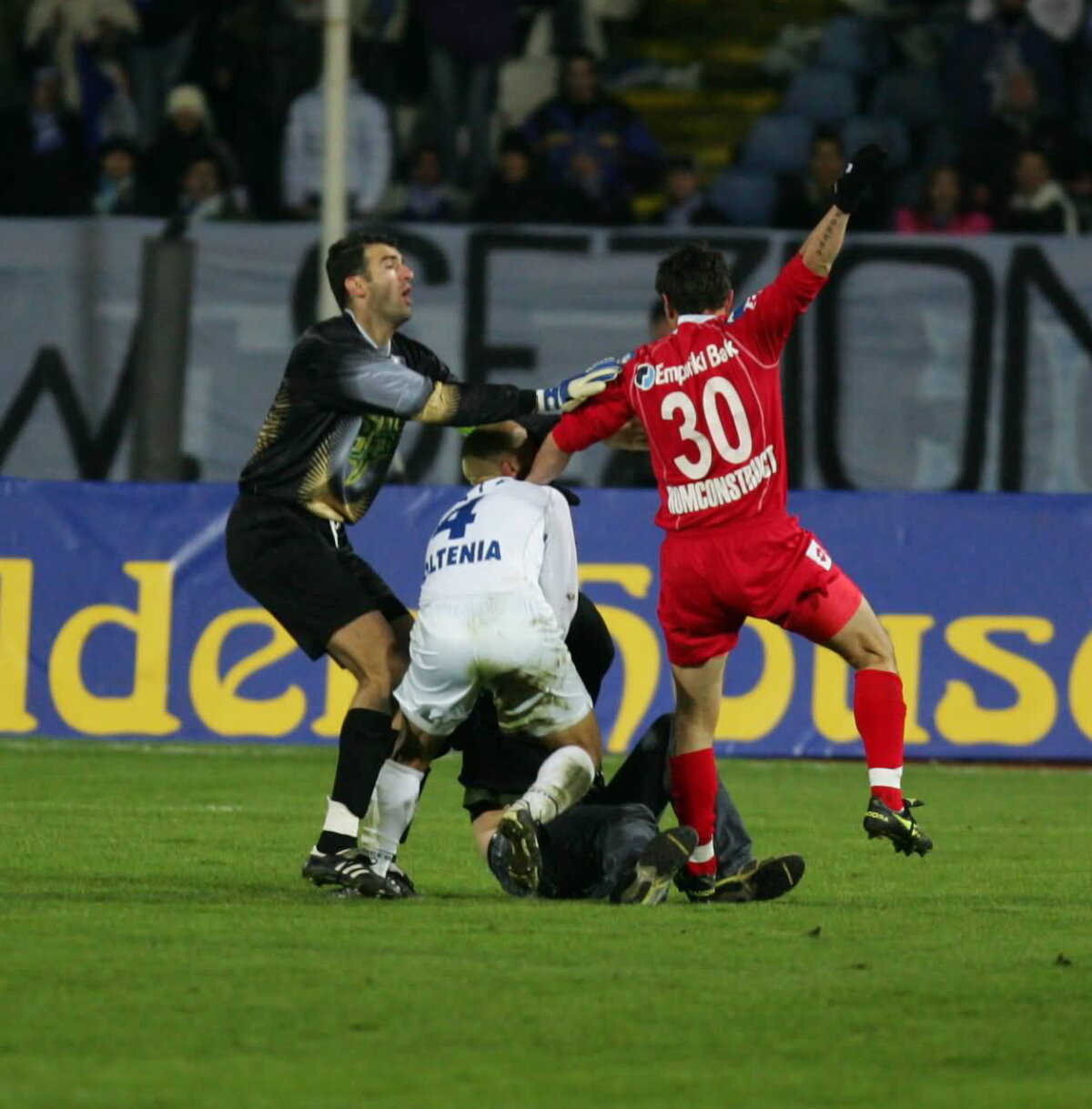 Incidentul de la Ploieşti a fost premeditat » Huliganul din grupul "Drogaţii"