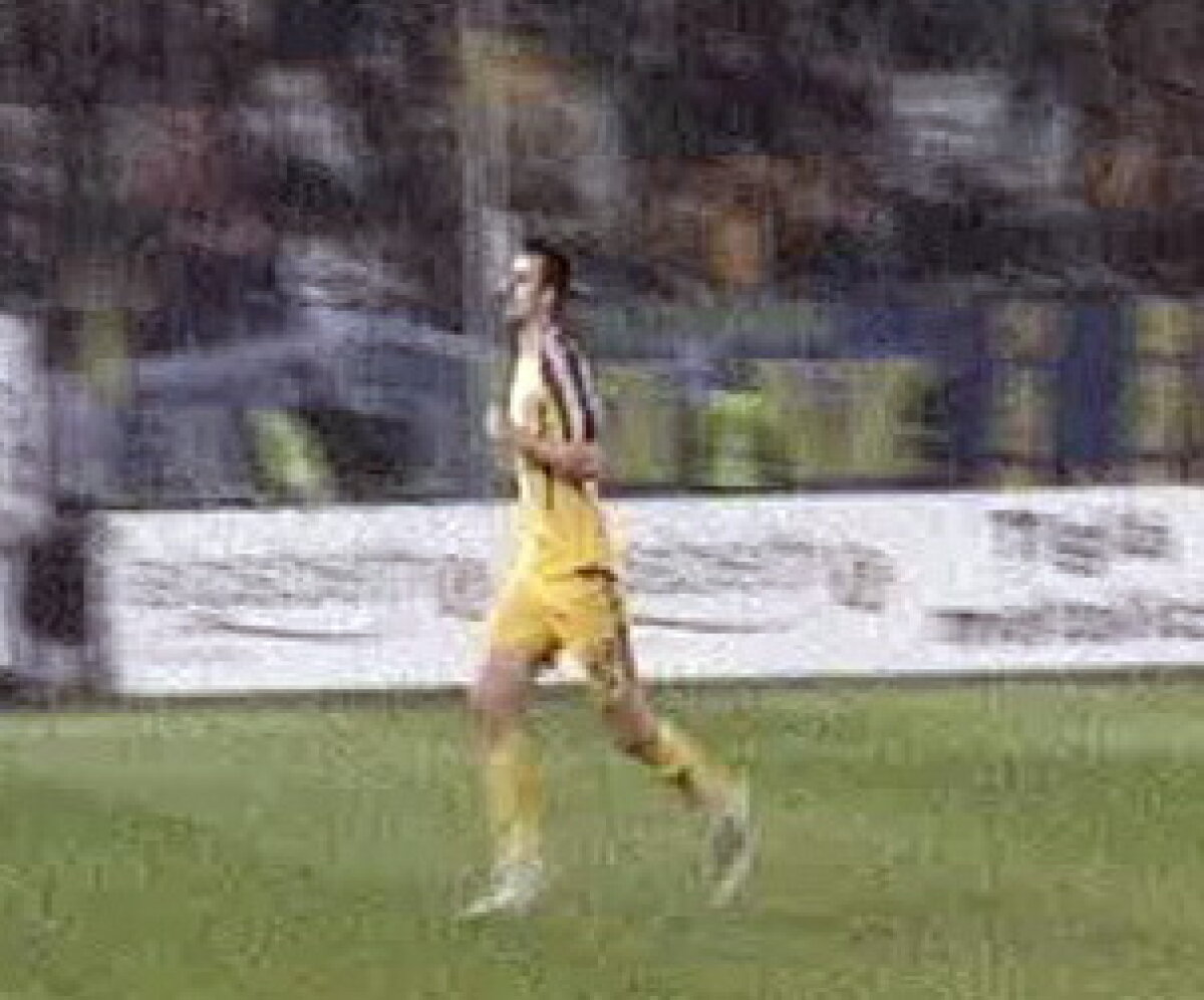 FOTO Huliganul de la Ploieşti a fost ajutat de jucătorul Sipovici să ascundă urmele agresiunii