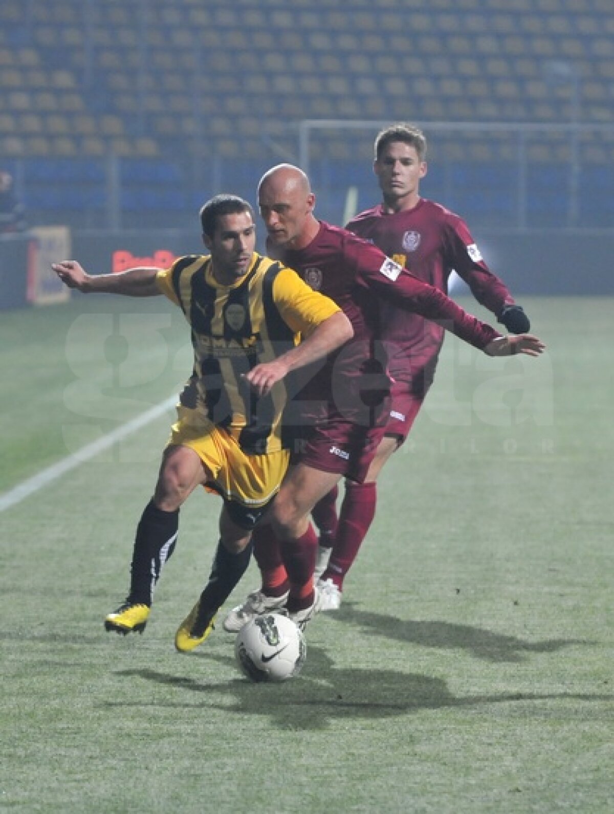 CFR s-a apropiat la 1 punct de Dinamo » FC Braşov - CFR Cluj 1-2