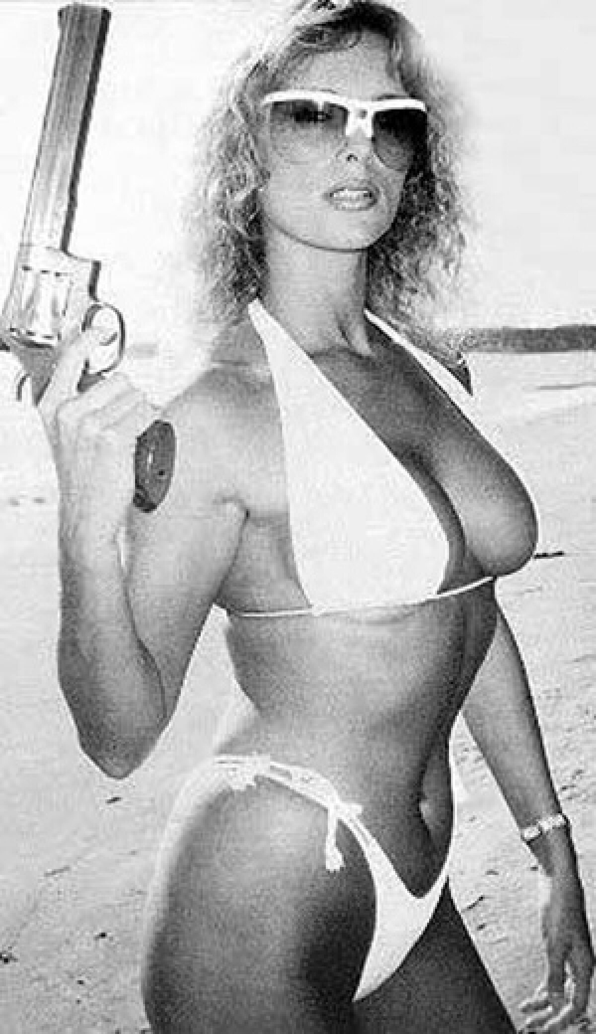 GALERIE FOTO Sybil Danning, iepuraşul Playboy care vrea să cumpere Sheffield Wednesday!