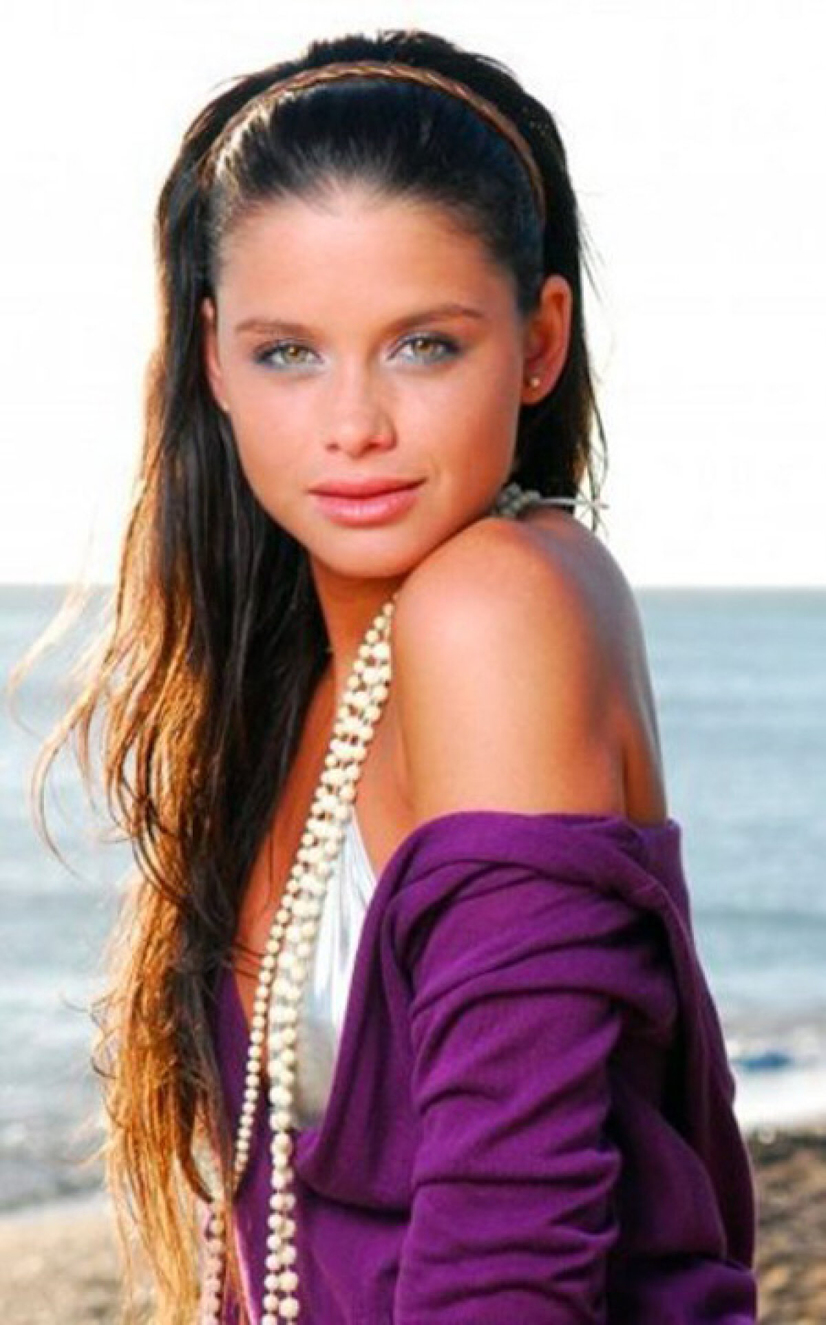 GALERIE FOTO Femeia pentru care Forlan şi-a părăsit logodnica