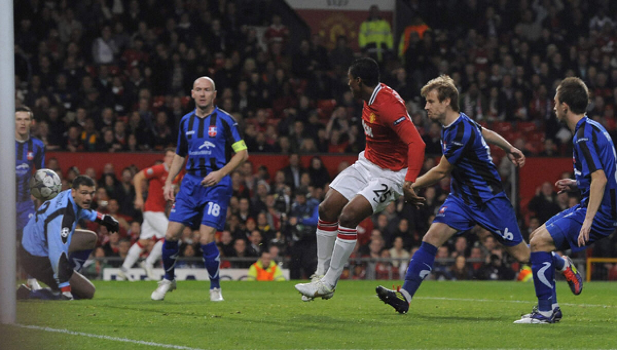 ZERO ONORABIL » Gălăţenii au fost eroici pe Old Trafford, dar au plecat tot cu traista goală