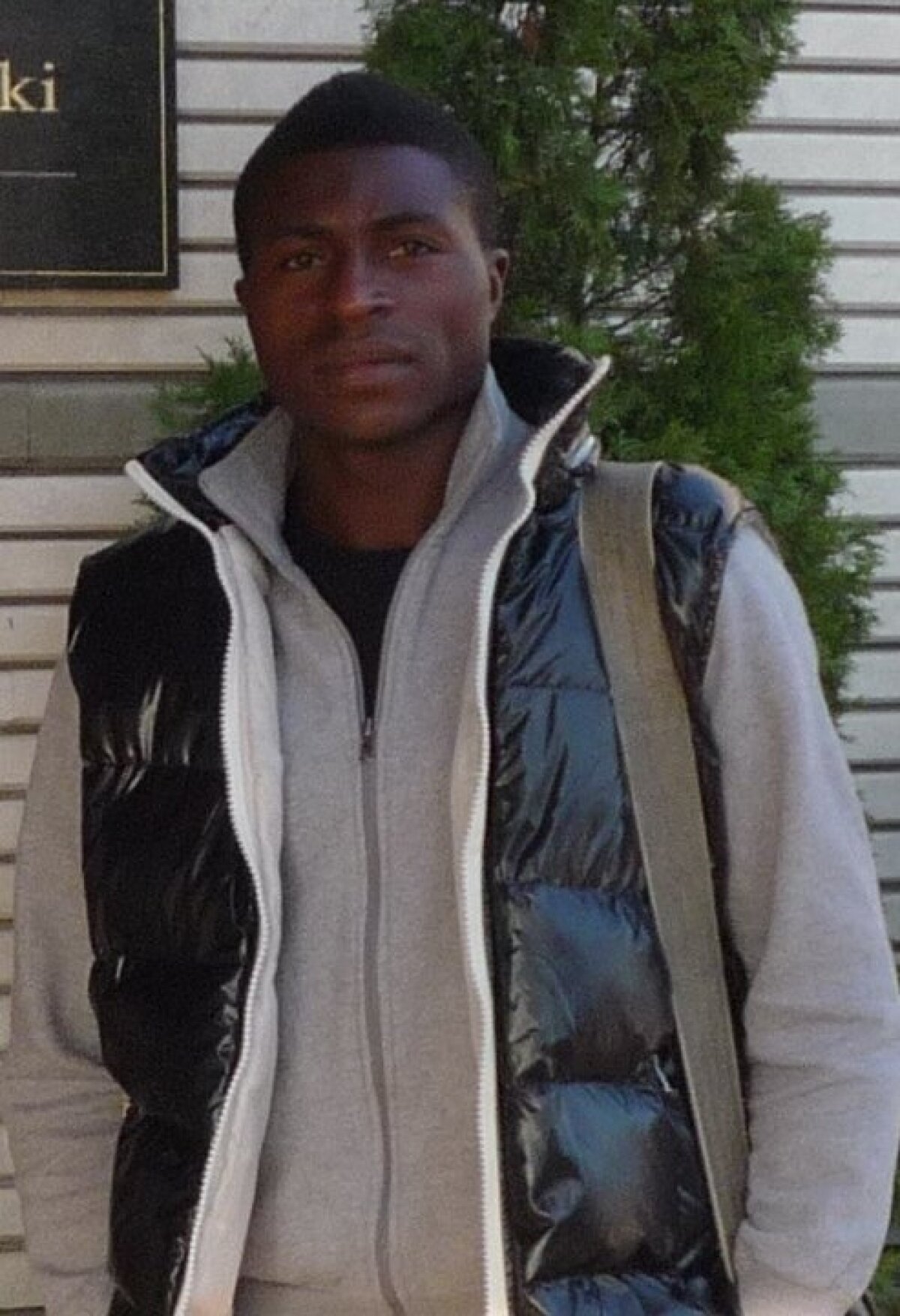 EXCLUSIV Înainte de Rapid, N'Doye, Fatai şi Udoji s-au "antrenat" pînă dimineaţă cu două fete într-un club din Regie