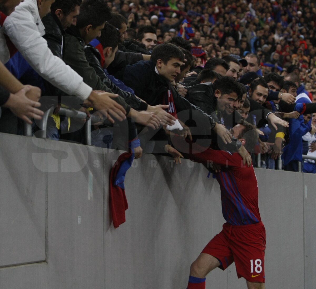 Stand up for the serbian! Vezi cu ce mesaj a fost întîmpinat Martinovici