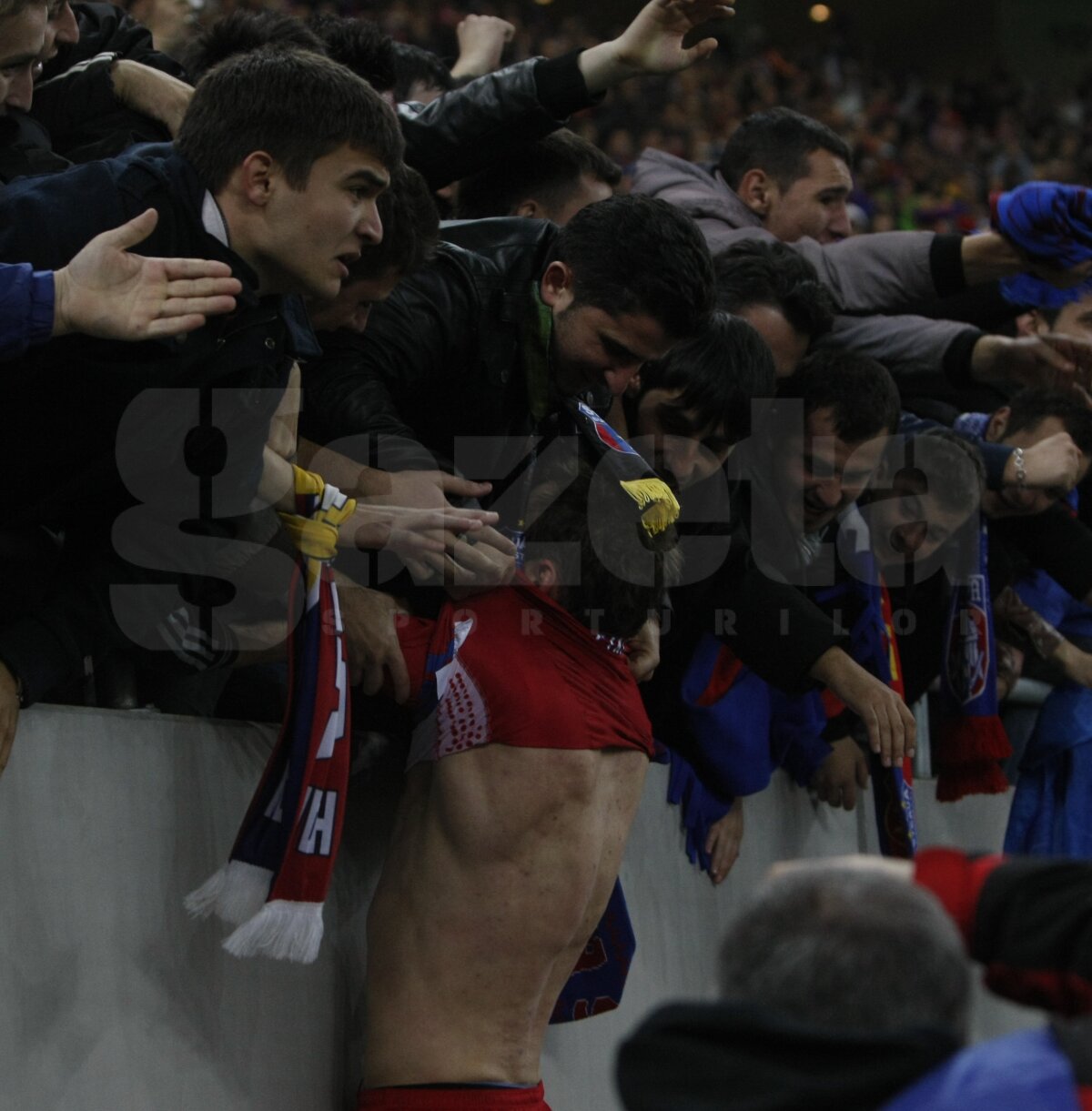 Stand up for the serbian! Vezi cu ce mesaj a fost întîmpinat Martinovici