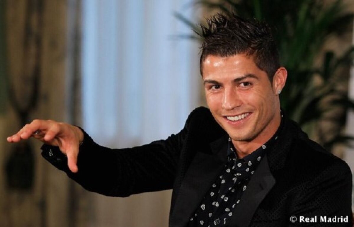 GALERIE FOTO » Ronaldo a primit Gheata de Aur şi îl atacă indirect pe Messi: "Criteriile sînt clare - GOLURILE, Balonul de Aur e ceva subiectiv!"