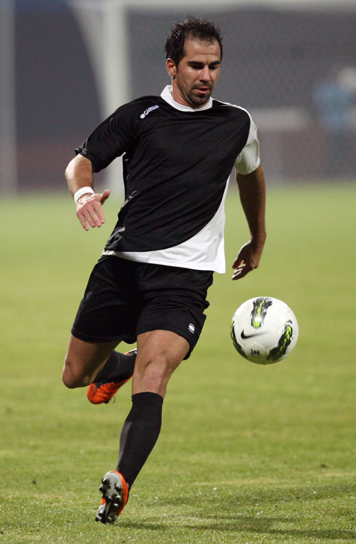 VIDEO Ceahlăul a cîştigat la Mioveni după ce gazdele au jucat cu un om în minus din secunda 22