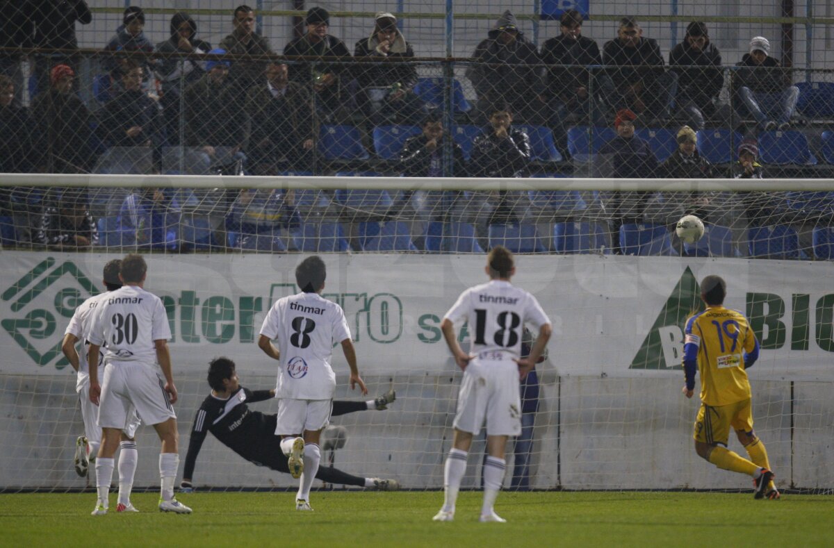 FOTO Astra şi Petrolul au încheiat nedecis derby-ul Ploieştiului, 1-1