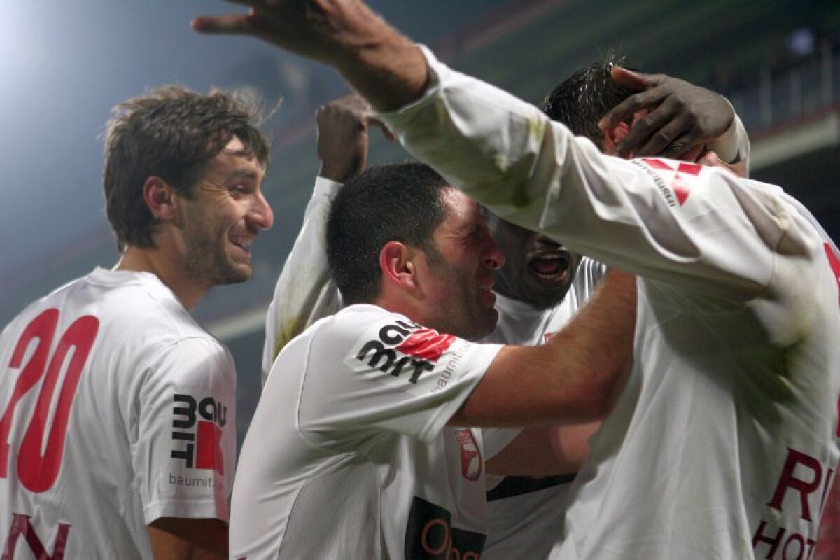 FOTO Niculae a adus victoria lui Dinamo în prelungirile meciului cu CFR, 3-2