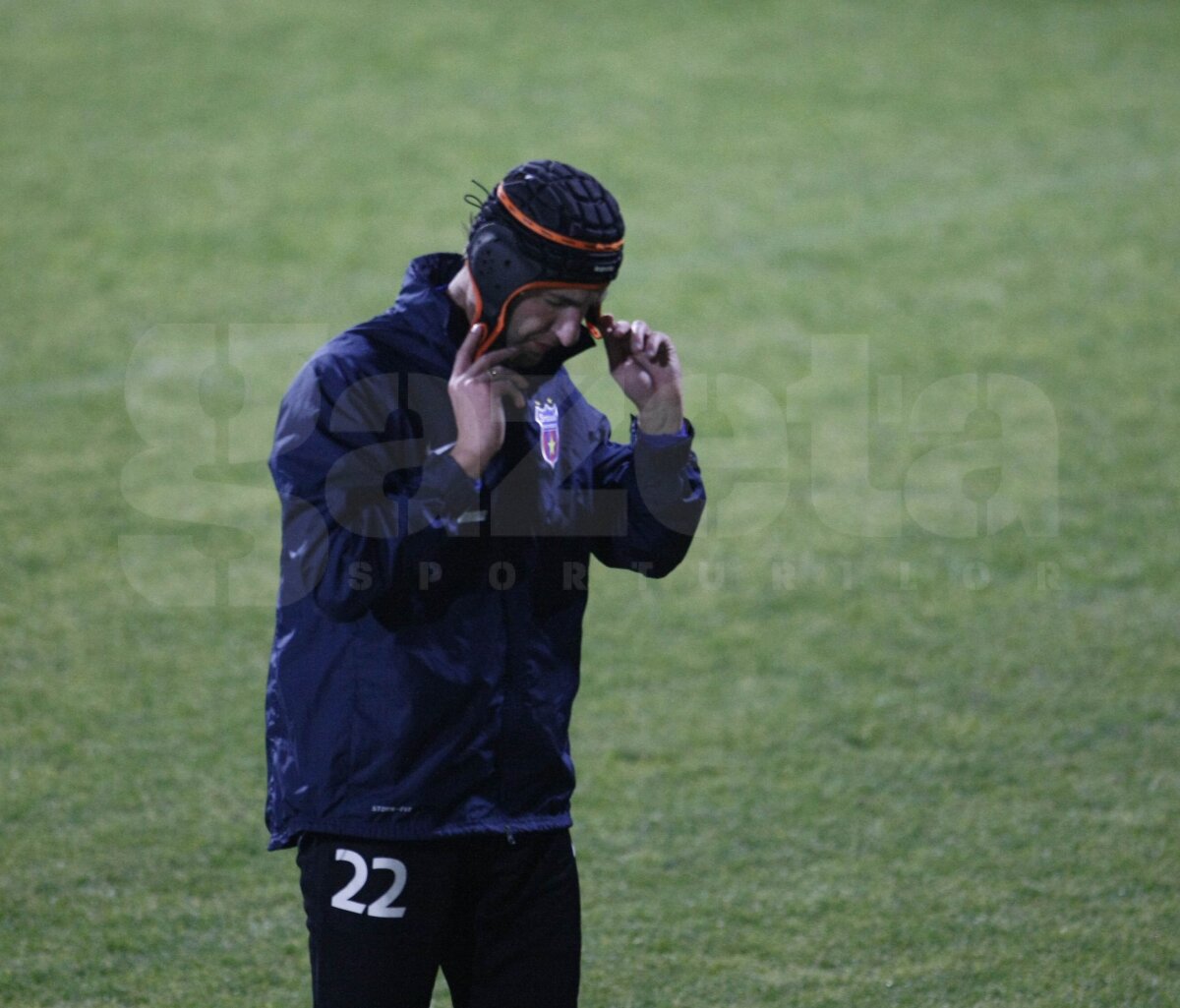 FOTO Antrenamentul răniţilor la Steaua. Galamaz poartă cască, Iliev are mîna în ghips