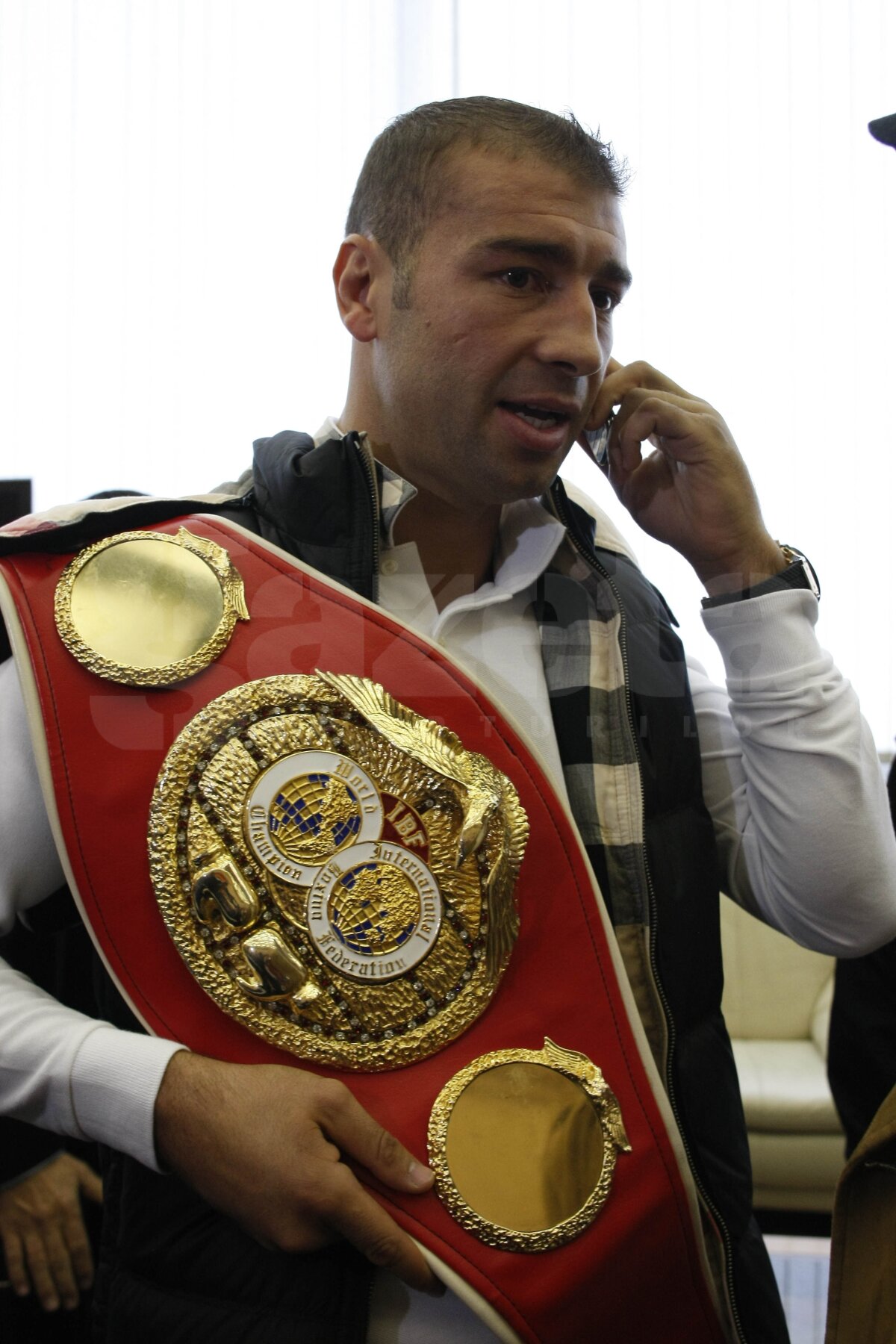 FOTO Victoria cu Glen Johnson i-a speriat pe adversari. Bute: "Ward nu va accepta să boxeze cu mine"