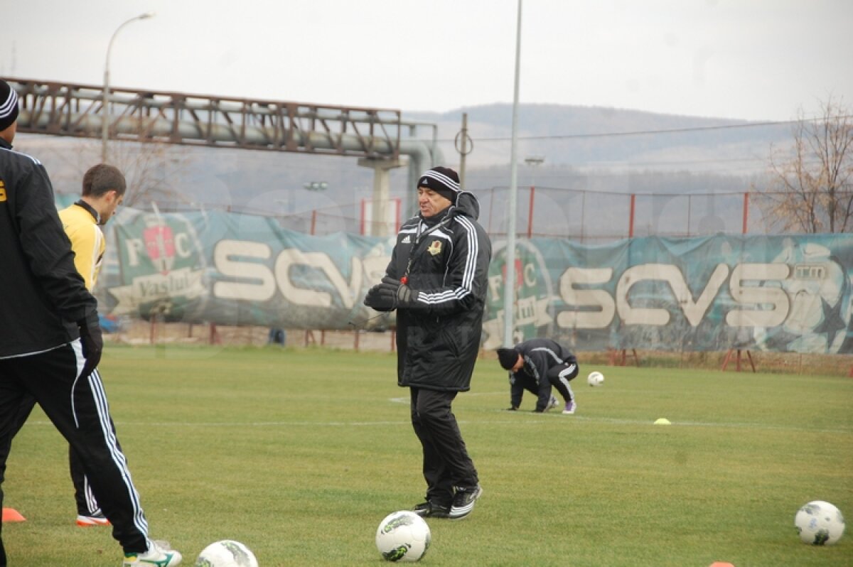 FOTO Moldovenii au degerat la antrenament