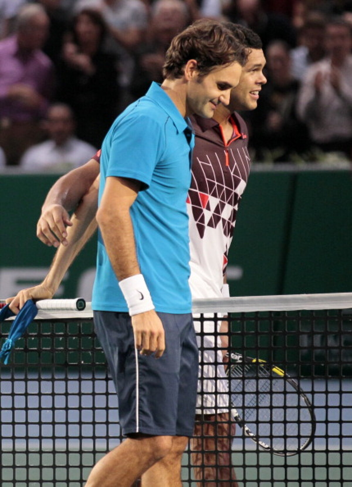 FOTO Federer l-a învins pe Tsonga în finala de la Paris Bercy şi a cîştigat al 18-lea Masters din carieră