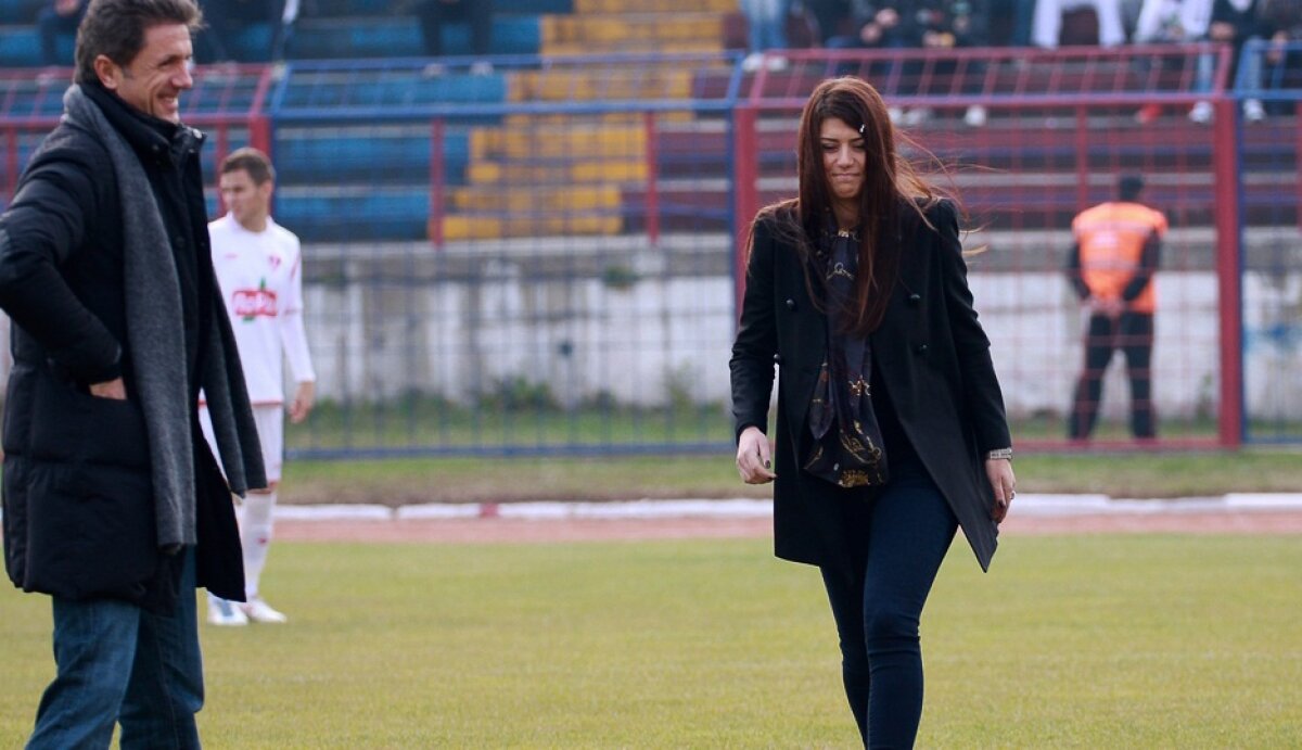 FOTO/ Sorana Cîrstea a dat lovitura de start la Chindia Tîrgovişte-UTA Arad 0-0