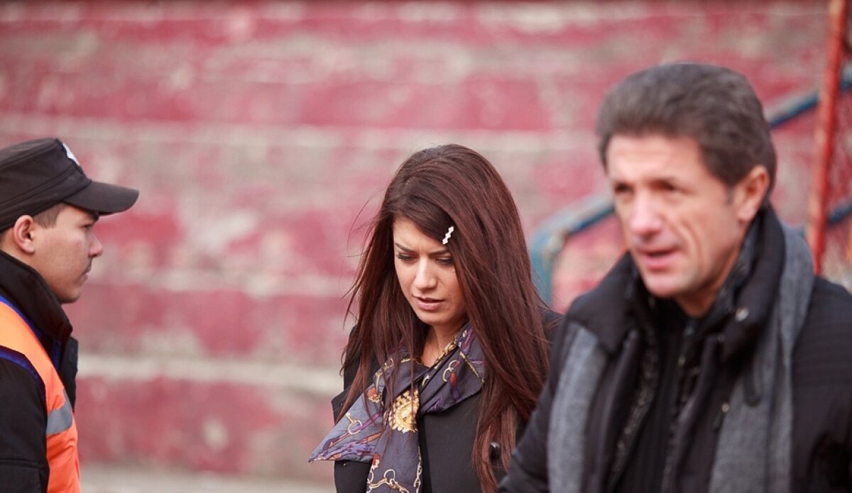 FOTO/ Sorana Cîrstea a dat lovitura de start la Chindia Tîrgovişte-UTA Arad 0-0