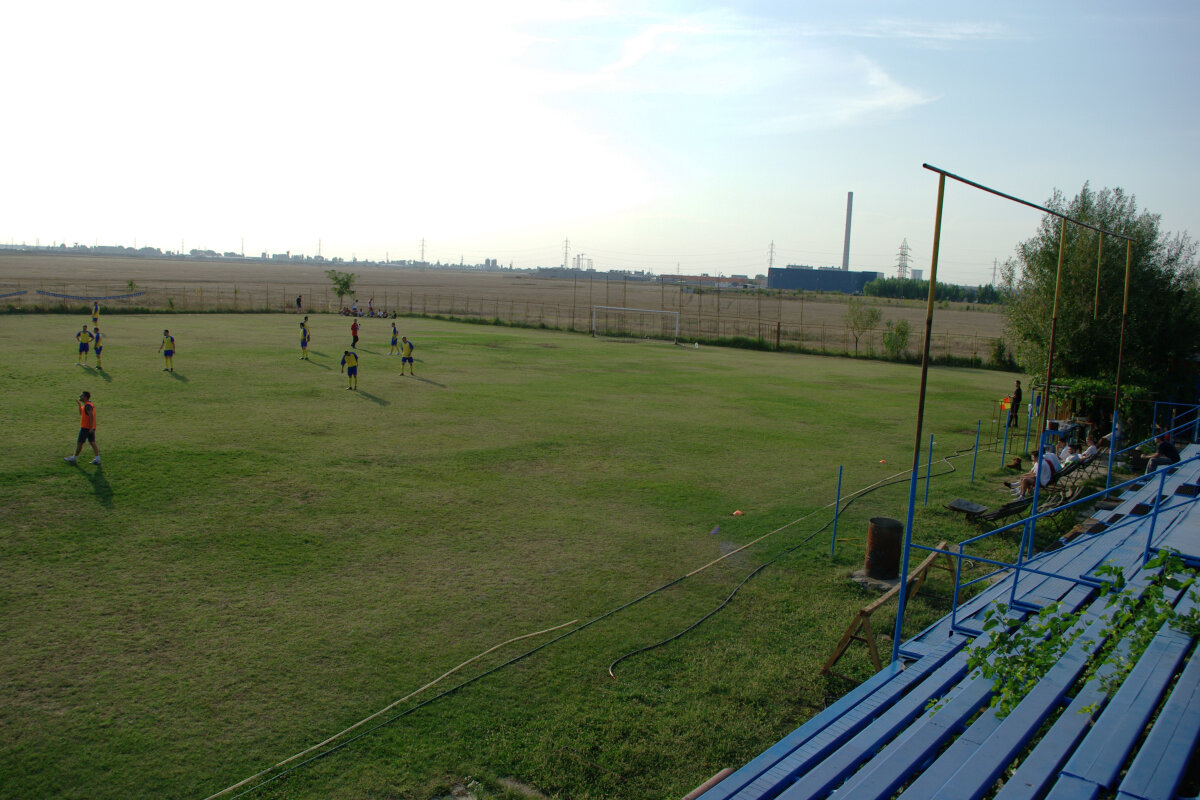 INFOGRAFIE & GALERIE FOTO Stadioanele cartierelor se prăbuşesc » Aşa arată arenele mici ale Bucureştiului!