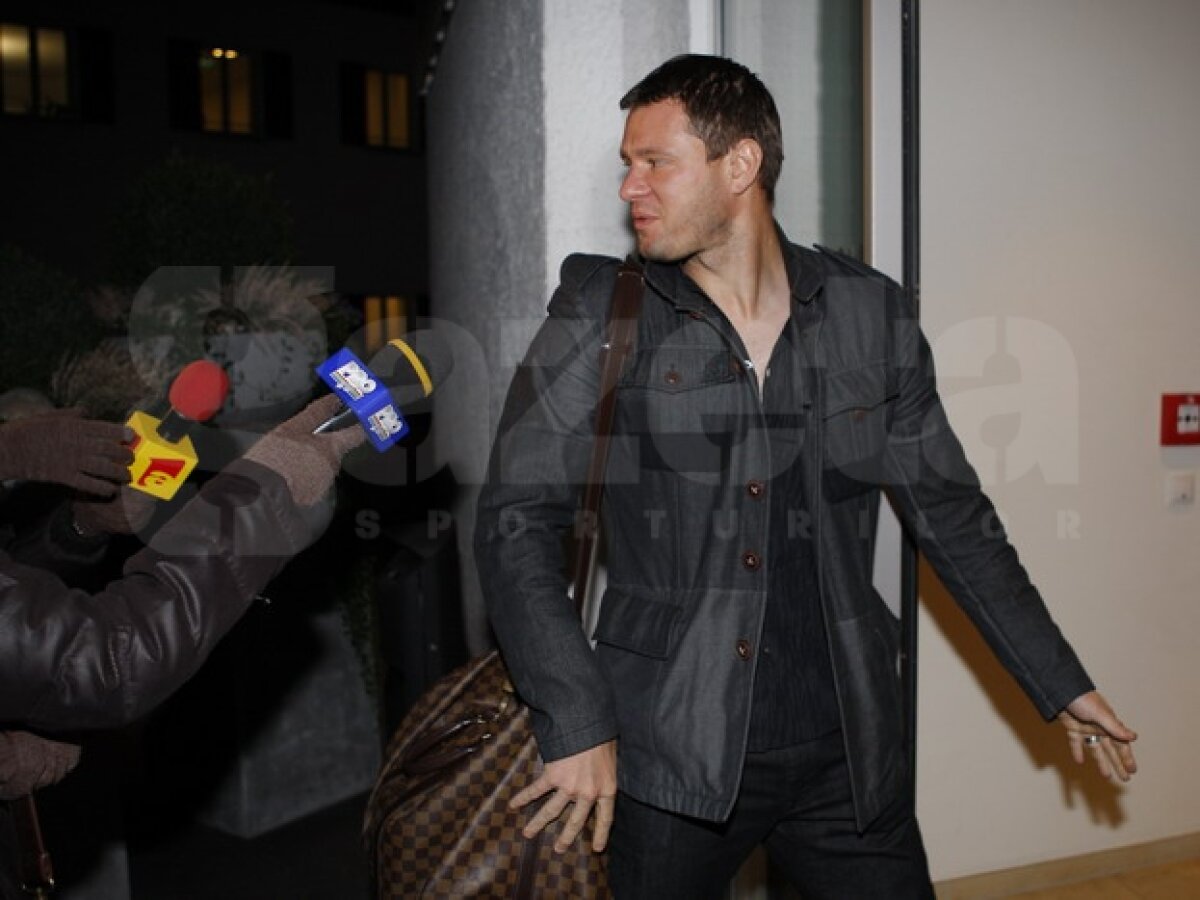 GALERIE FOTO » Marius Niculae a ajuns în cantonamentul naţionalei de la Altach