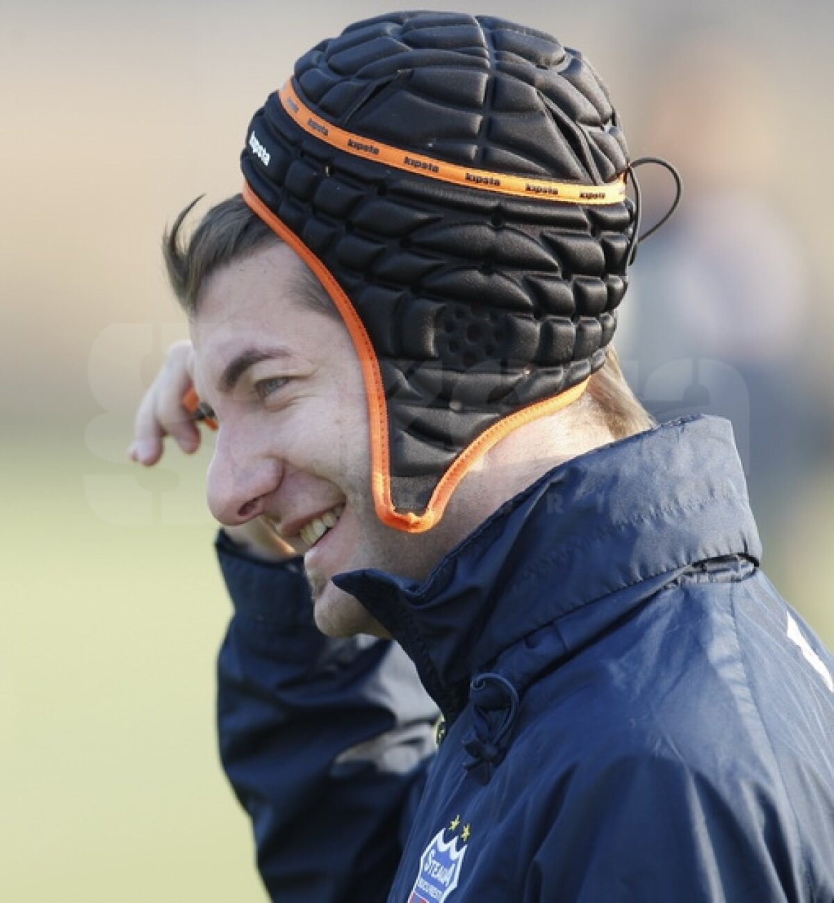 FOTO Steliştii se antrenează acum la Buftea » Nikolici a şocat cu "un nou look"