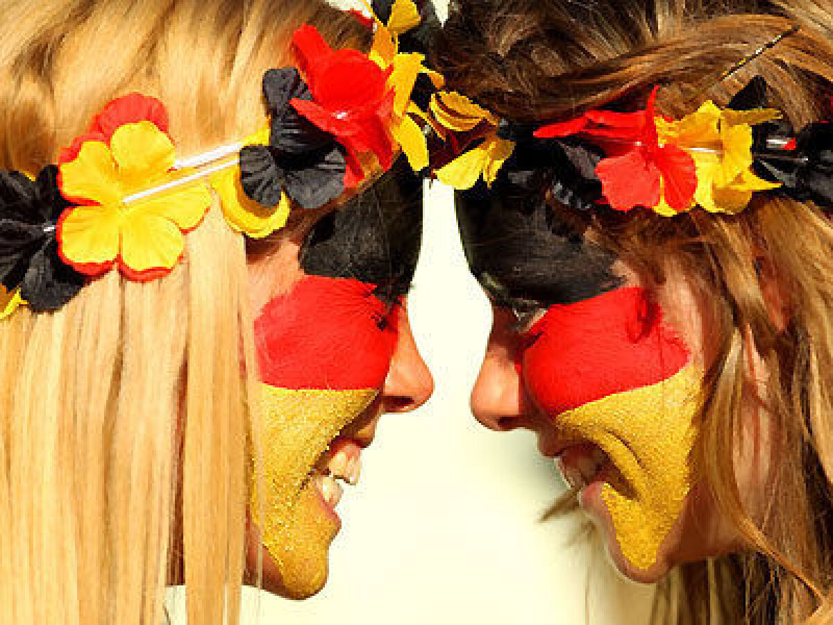 GALERIE FOTO Te-ai gîndit vreodată la body-paint? » Ai aici mai multe modele ;)