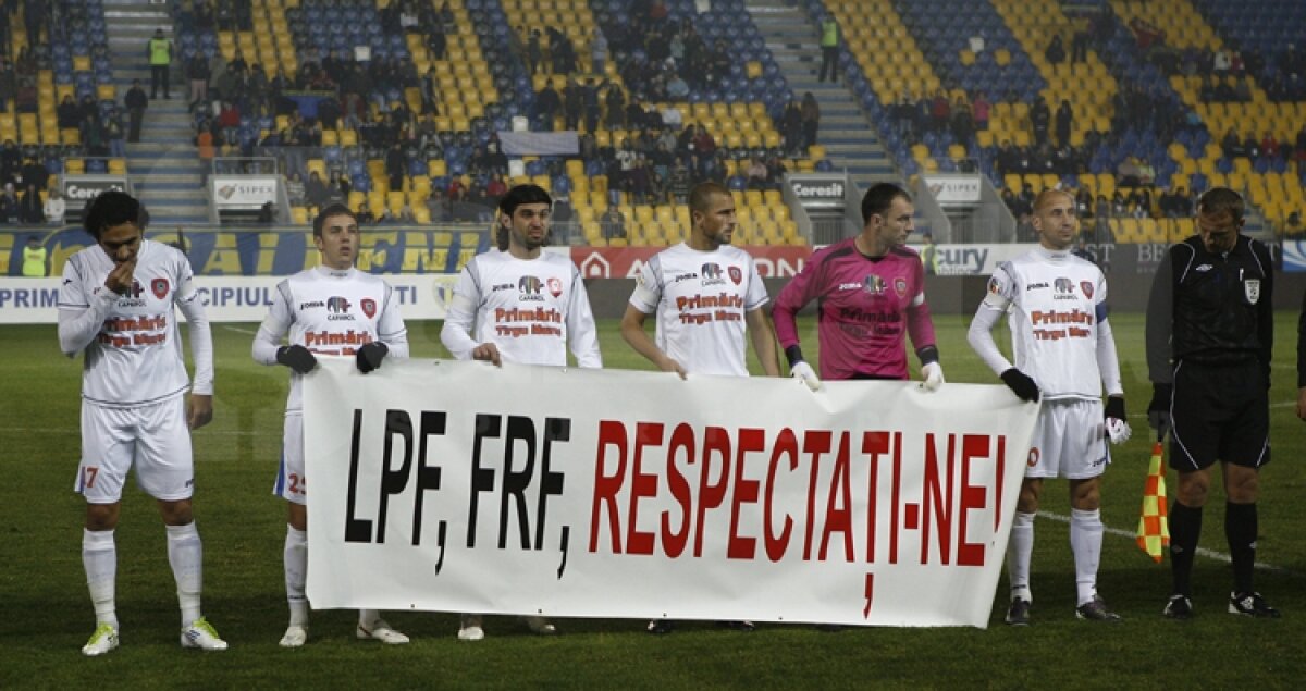 Petrolul pierde cu 0-1 în faţa lui FCM Tg. Mureş un meci cu trei eliminaţi