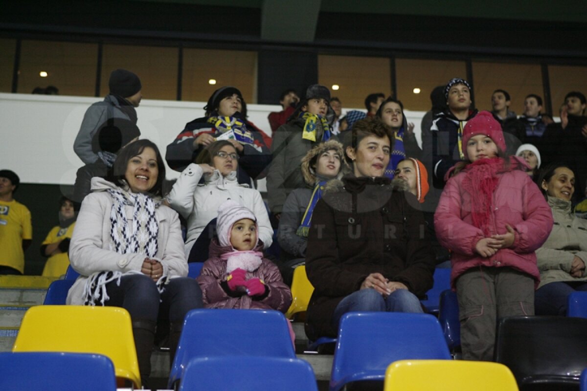 Petrolul pierde cu 0-1 în faţa lui FCM Tg. Mureş un meci cu trei eliminaţi