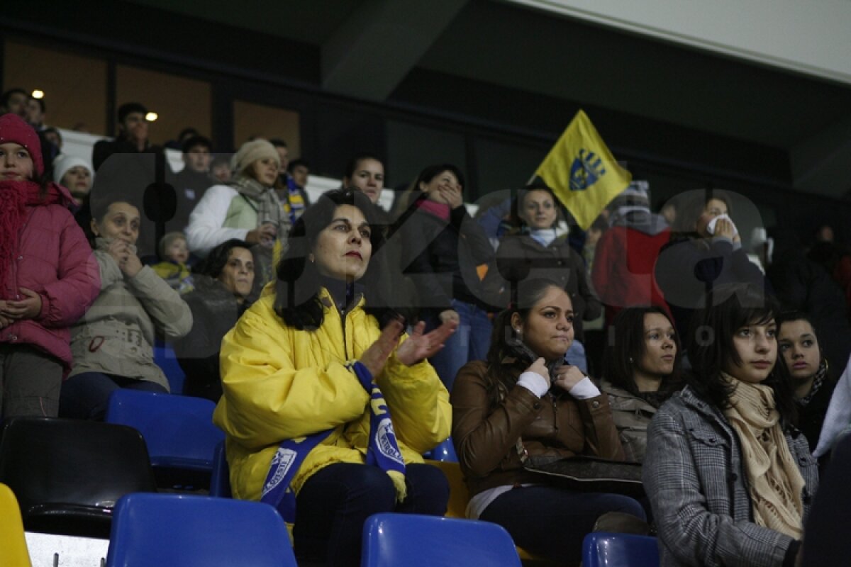 Petrolul pierde cu 0-1 în faţa lui FCM Tg. Mureş un meci cu trei eliminaţi