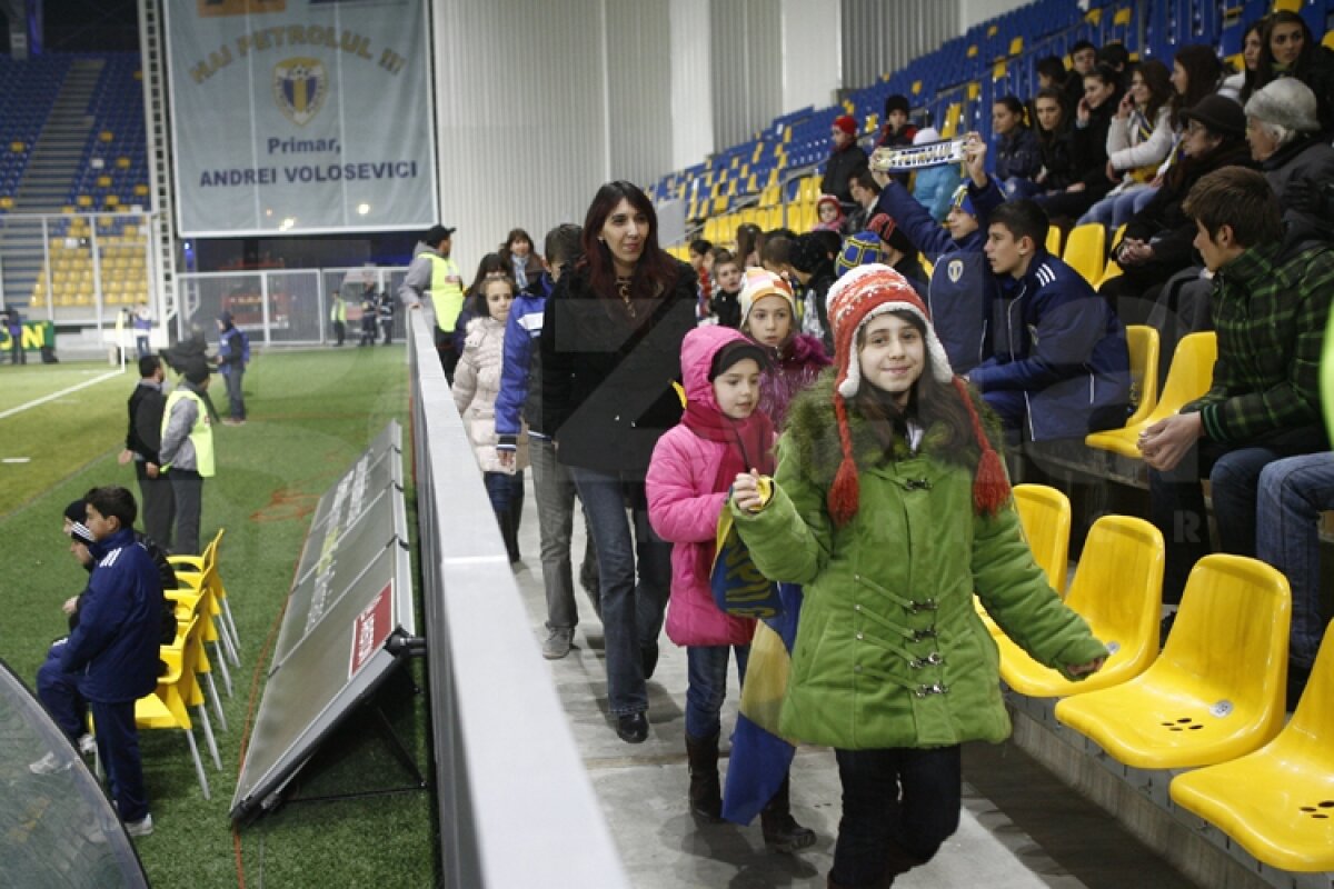 Petrolul pierde cu 0-1 în faţa lui FCM Tg. Mureş un meci cu trei eliminaţi