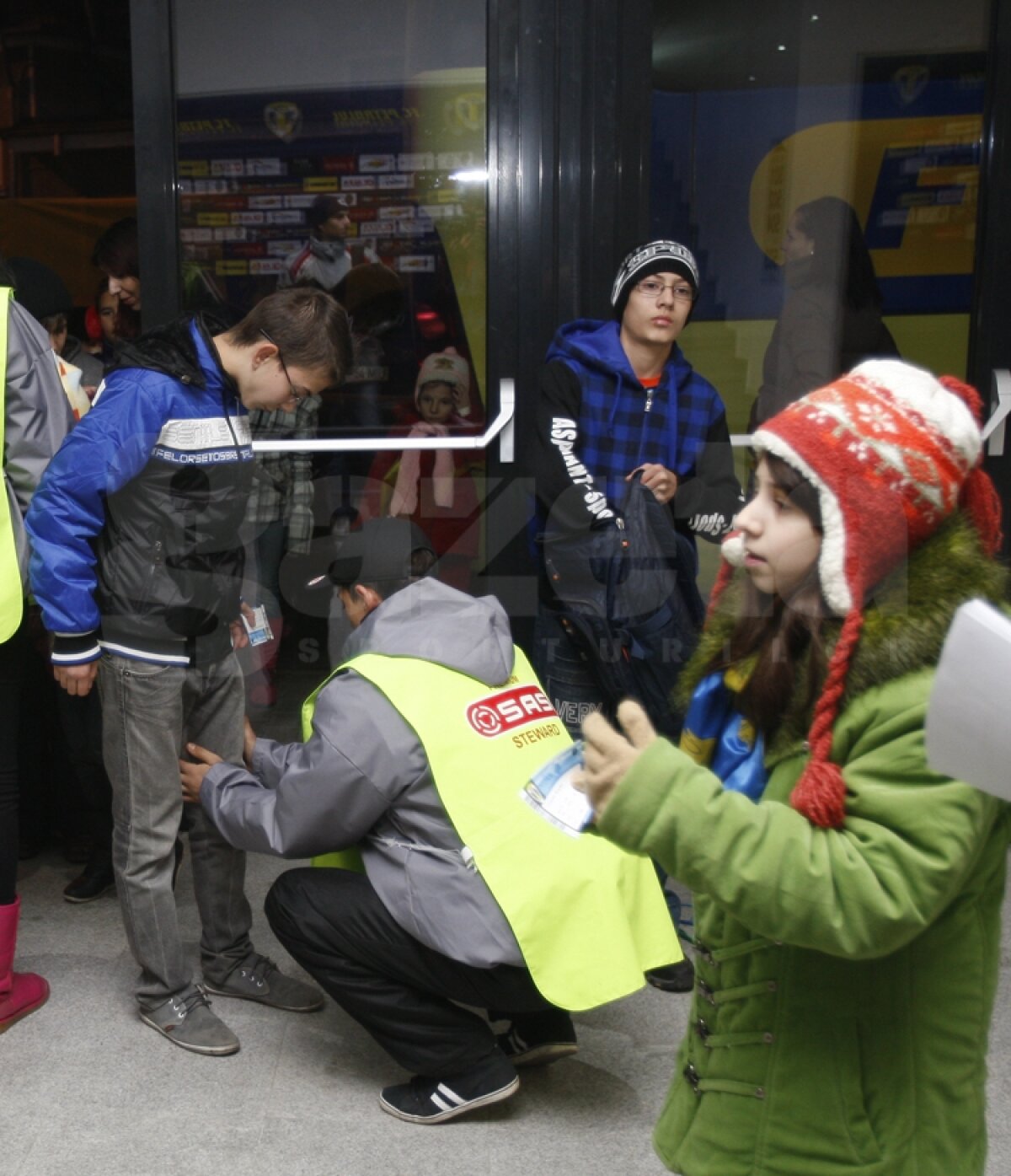 Petrolul pierde cu 0-1 în faţa lui FCM Tg. Mureş un meci cu trei eliminaţi